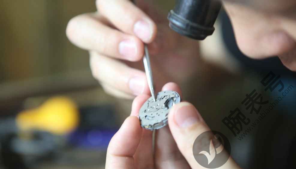 寶珀手表表把頭摔斷了能修嗎